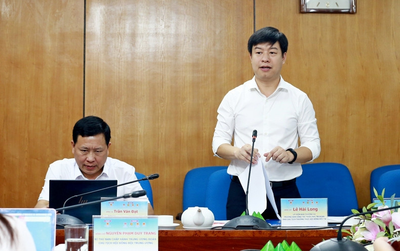 Anh Lê Hải Long, Trưởng Ban Công tác thiếu nhi T.Ư Đoàn, Phó Chủ tịch thường trực Hội đồng Đội T.Ư thông tin tại buổi làm việc