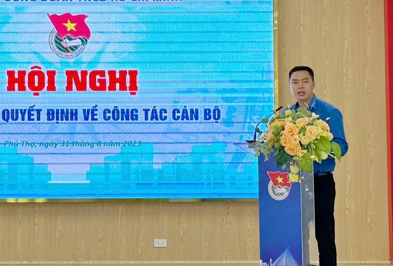 Tân Phó Bí thư Tỉnh Đoàn Phú Thọ Hoàng Thái Nam phát biểu nhận nhiệm vụ Tân Phó Bí thư Tỉnh Đoàn Phú Thọ Hoàng Thái Nam phát biểu nhận nhiệm vụ