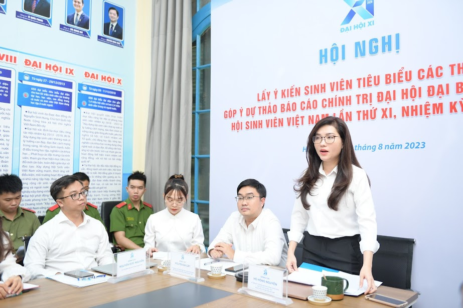 Chị Hồ Hồng Nguyên, Trưởng ban Thanh niên trường học T.Ư Đoàn, Phó chủ tịch thường trực T.Ư Hội SVVN phát biểu tại hội nghị. Ảnh: Dương Triều Chị Hồ Hồng Nguyên, Trưởng ban Thanh niên trường học T.Ư Đoàn, Phó chủ tịch thường trực T.Ư Hội SVVN phát biểu tại hội nghị. Ảnh: Dương Triều