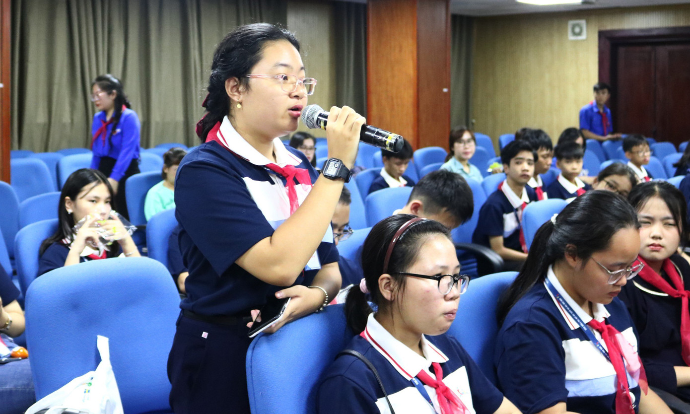 Các em trao đổi, bày tỏ tâm tư, nguyện vọng tại buổi gặp mặt Các em trao đổi, bày tỏ tâm tư, nguyện vọng tại buổi gặp mặt
