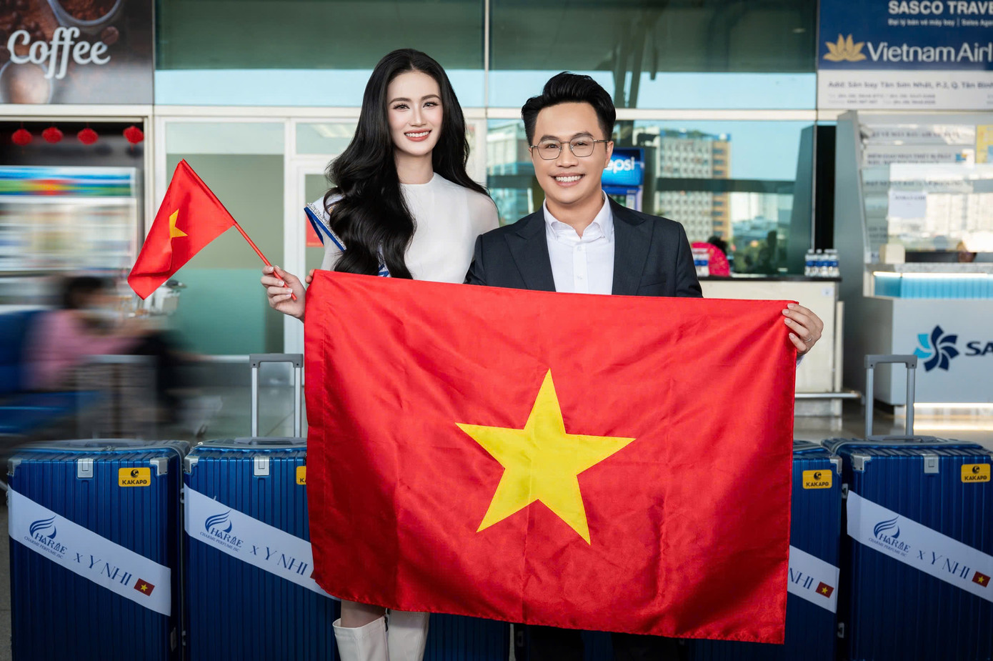 Hoa hậu Đoàn Thiên Ân và Lê Nguyễn Bảo Ngọc vì bận lịch trình riêng, không thể đến tiễn Ý Nhi, nhưng đã gửi những món quà để tiếp thêm động lực cho Ý Nhi trước hành trình quan trọng.