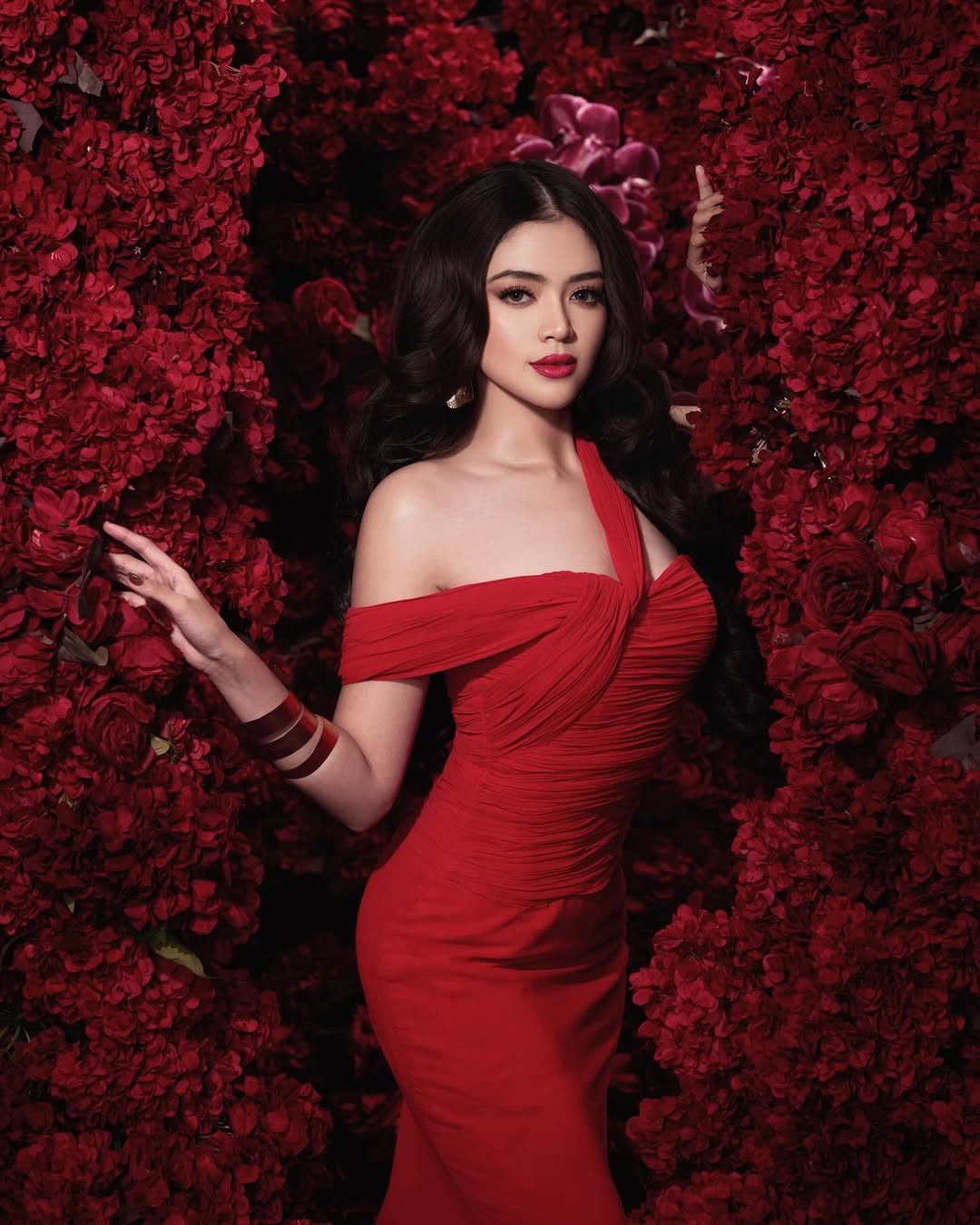 Người đẹp Rinanda Maharani đã đăng quang danh hiệu Puteri Indonesia Pendidikan. Trước đó trong đêm bán kết, cô đã giành được 4 giải thưởng phụ bao gồm top 3 phần thi tài năng, top 3 phần thi Trang điểm đẹp nhất, top 3 phần thi video profile và Trang phục dạ hội đẹp nhất.