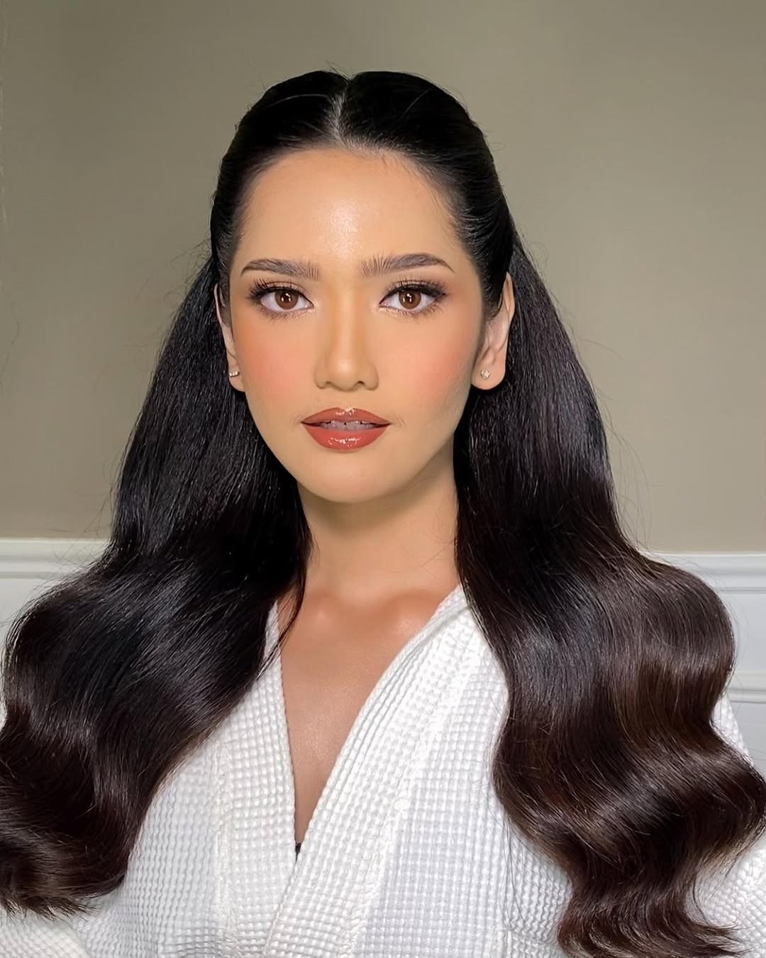 Năm 2019, Melliza là một trong những đại biểu Indonesia tham dự sự kiện Báu vật Indonesia tại Los Angeles, Mỹ. Cô đại diện cho Jakarta và mang theo khẩu hiệu của quê hương mình, đó là: "Thành phố tiên tiến, công dân hạnh phúc".