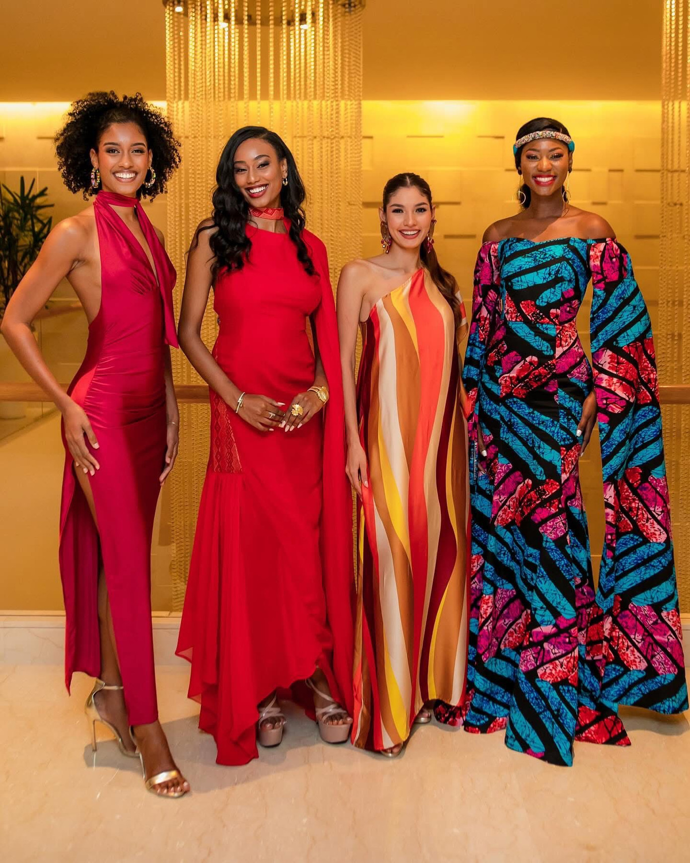 Theo lịch trình từ tổ chức Miss World, lễ khai mạc chính thức của cuộc thi diễn ra ngày 11/5. Sau đó, thí sinh bước vào chuỗi hoạt động bao gồm các phần thi quan trọng như Head To Head Challenge, Tài năng, Thể thao…