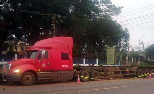 Xe container tông xe giường nằm, nhiều khách hoảng loạn kêu cứu ảnh 1