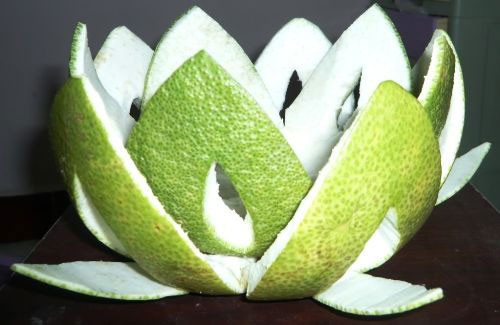  Ngoài ra, vỏ chuối phơi khô nghiền bột có thể làm mỹ phẩm làm đẹp rất tốt. 