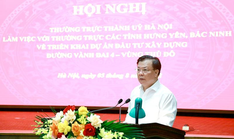 Bí thư Thành ủy Hà Nội Đinh Tiến Dũng kết luận hội nghị. Ảnh: PV