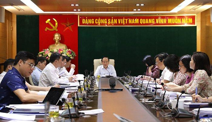 Đoàn giám sát HĐND thành phố Hà Nội họp triển khai giám sát xử lý nước thải trên địa bàn thành phố. Ảnh: PV Đoàn giám sát HĐND thành phố Hà Nội họp triển khai giám sát xử lý nước thải trên địa bàn thành phố. Ảnh: PV