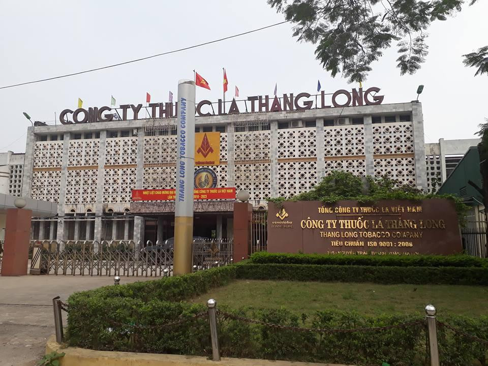 Nhà máy thuốc lá Thăng Long nằm trong danh sách phải di dời khỏi nội đô. Nhà máy thuốc lá Thăng Long nằm trong danh sách phải di dời khỏi nội đô.