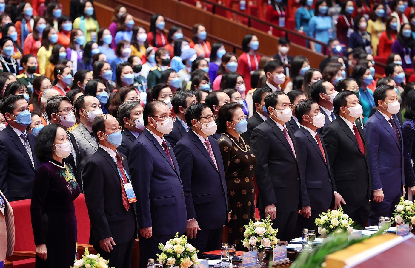 Dự Đại hội có Thủ tướng Chính phủ Phạm Minh Chính, nguyên Tổng Bí thư Nông Đức Mạnh, nguyên Chủ tịch Quốc hội Nguyễn Thị Kim Ngân cùng nhiều lãnh đạo, nguyên lãnh đạo Đảng, Nhà nước.