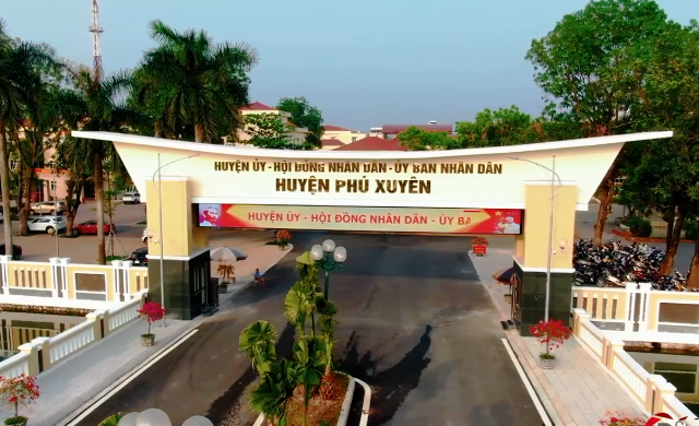 Trụ sở Huyện uỷ - HĐND - UBND huyện Phú Xuyên. Ảnh: PV