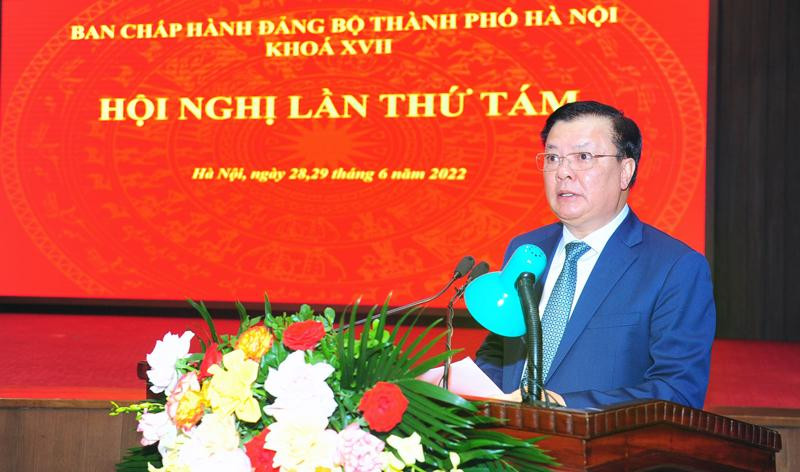 Bí thư Thành uỷ Hà Nội Đinh Tiến Dũng