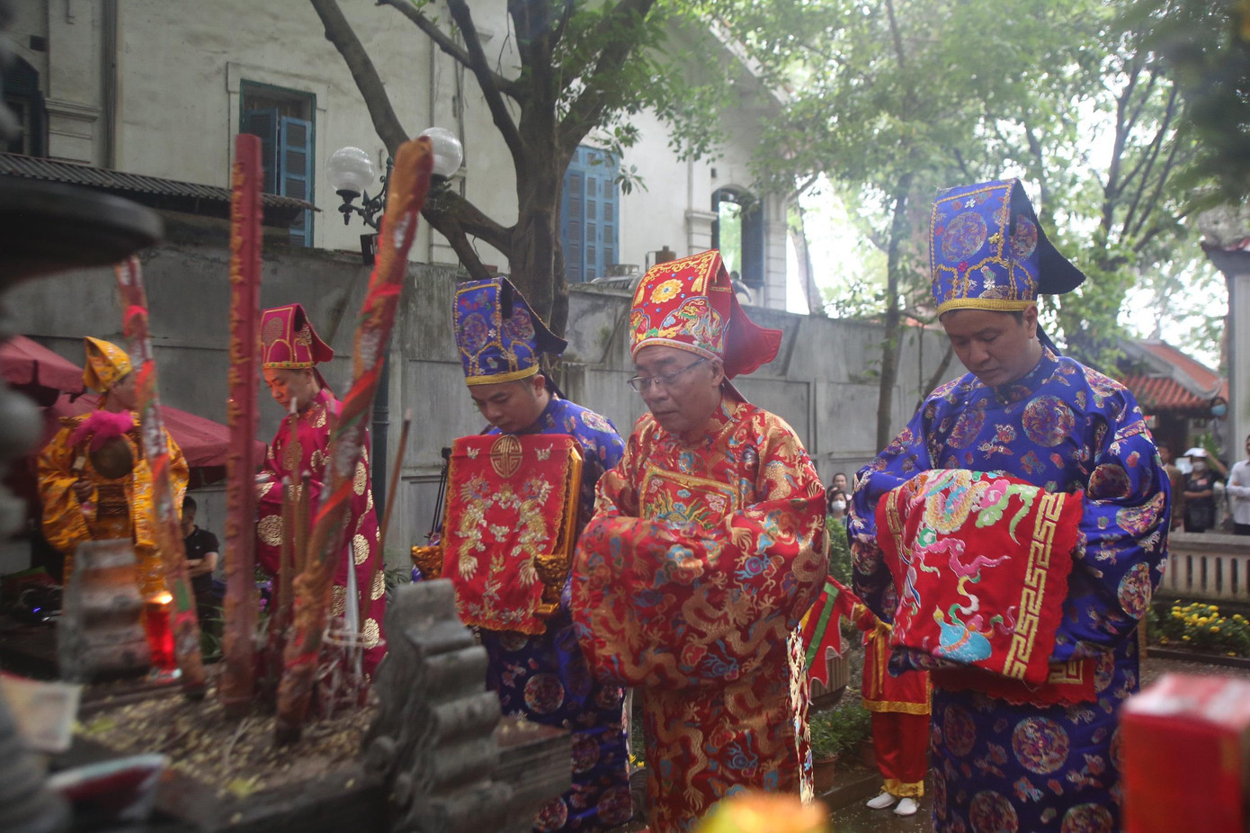 Lễ dâng hương kỷ niệm 594 năm Ngày vua Lê Thái Tổ đăng quang (1428-2022). Ảnh: Duy Phạm Lễ dâng hương kỷ niệm 594 năm Ngày vua Lê Thái Tổ đăng quang (1428-2022). Ảnh: Duy Phạm