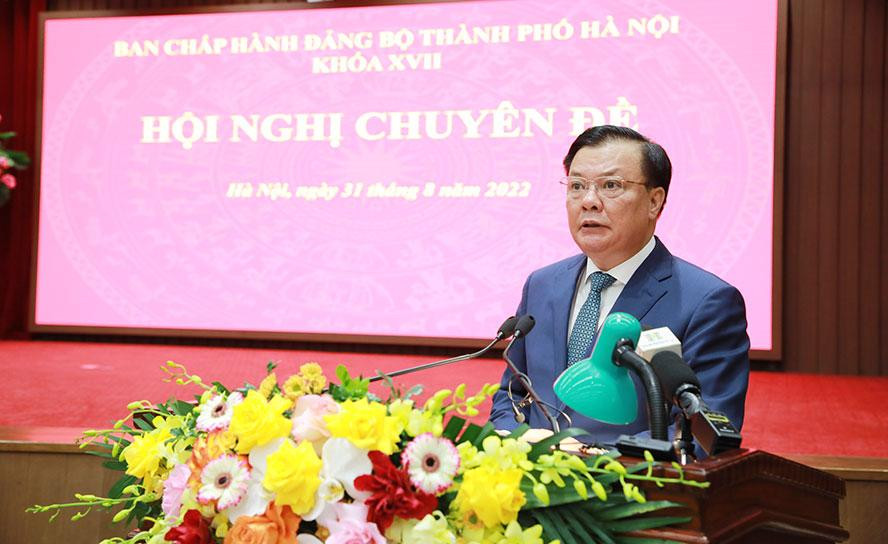 Bí thư Thành uỷ Hà Nội Đinh Tiến Dũng phát biểu tại hội nghị