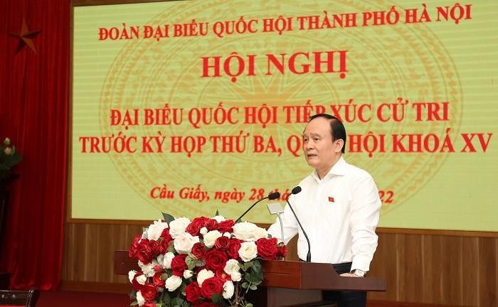 Chủ tịch HĐND thành phố Hà Nội Nguyễn Ngọc Tuấn phát biểu tại hội nghị. Ảnh: PV