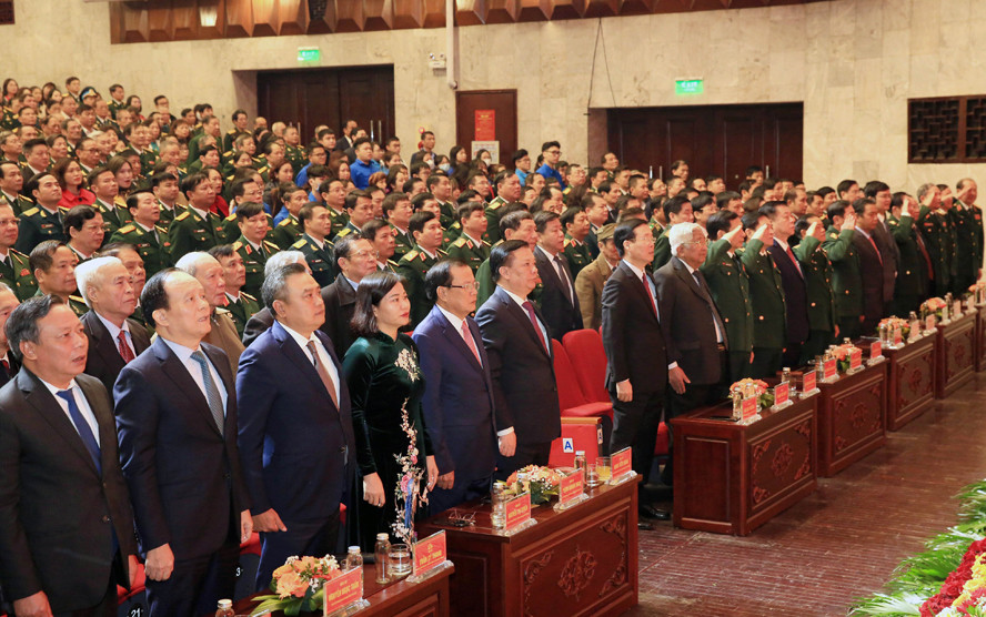 Các đồng chí Lãnh đạo, nguyên Lãnh đạo Đảng, Nhà nước và các đại biểu dự buổi lễ. Ảnh: PV Các đồng chí Lãnh đạo, nguyên Lãnh đạo Đảng, Nhà nước và các đại biểu dự buổi lễ. Ảnh: PV