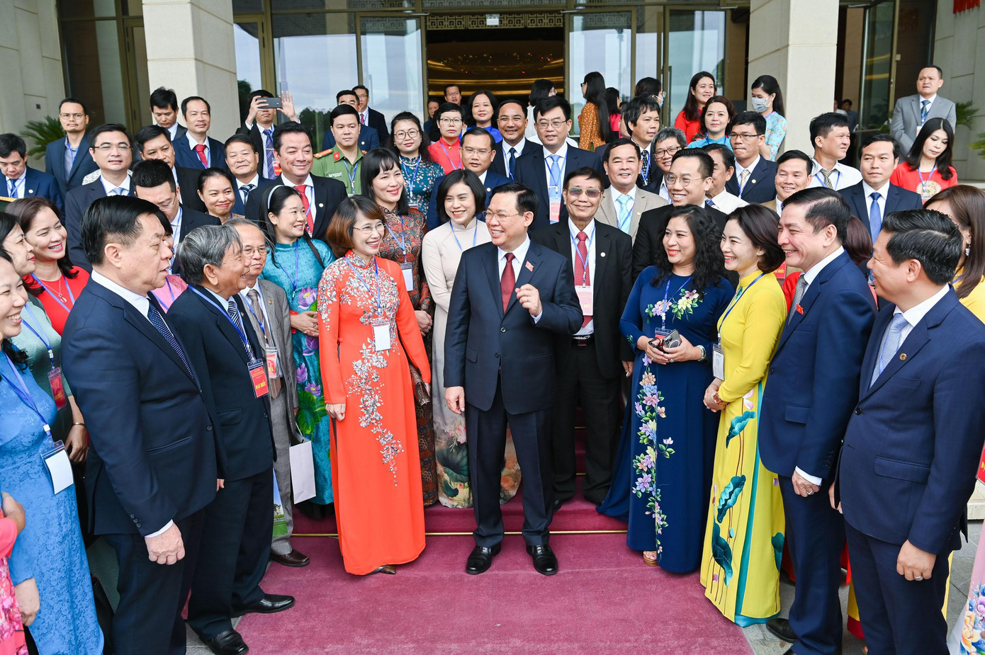 Chủ tịch Quốc hội Vương Đình Huệ với các đại biểu về dự Lễ Kỷ niệm 70 năm Ngày truyền thống ngành Xuất bản, In và Phát hành sách Việt Nam (10/10/1952-10/10/2022). Ảnh: PV Chủ tịch Quốc hội Vương Đình Huệ với các đại biểu về dự Lễ Kỷ niệm 70 năm Ngày truyền thống ngành Xuất bản, In và Phát hành sách Việt Nam (10/10/1952-10/10/2022). Ảnh: PV