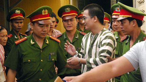 Ngày kề cận với án tử hình của Nguyễn Đức Nghĩa đã gần, nhìn lại vụ án, người ta thấy Nguyễn Phương Linh không phải là nạn nhân duy nhất của Nghĩa. Ảnh: Vietnamnet