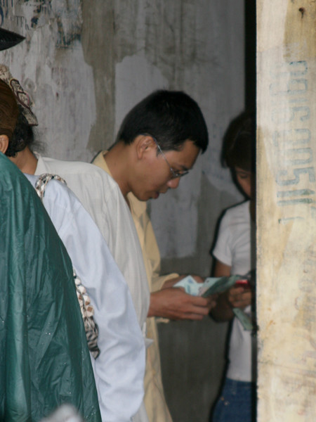 Chui vào góc để giao dịch