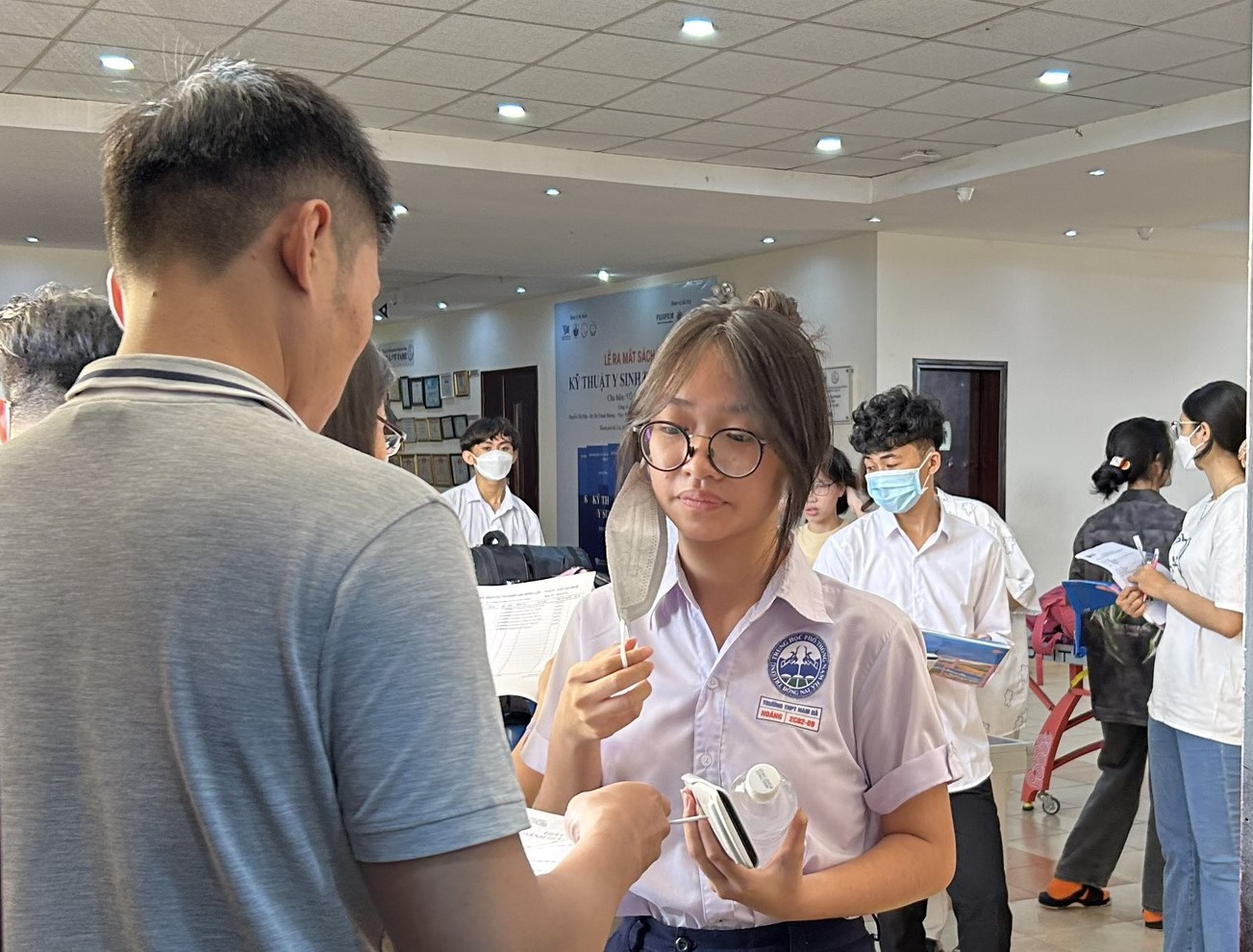 Bảy trường đại học thuộc khối ĐHQG TP. HCM bao gồm: Trường ĐH KHTN, trường ĐH KHXH&NV, Trường ĐH Bách khoa, trường ĐH Công nghệ thông tin, trường ĐH Quốc tế, trường ĐH Kinh tế - Luật, trường ĐH An Giang và hai khoa (khoa Y và khoa Chính trị hành chính), Phân hiệu ĐHQG TP. HCM tại tỉnh Bến Tre. Bảy trường đại học thuộc khối ĐHQG TP. HCM bao gồm: Trường ĐH KHTN, trường ĐH KHXH&NV, Trường ĐH Bách khoa, trường ĐH Công nghệ thông tin, trường ĐH Quốc tế, trường ĐH Kinh tế - Luật, trường ĐH An Giang và hai khoa (khoa Y và khoa Chính trị hành chính), Phân hiệu ĐHQG TP. HCM tại tỉnh Bến Tre.