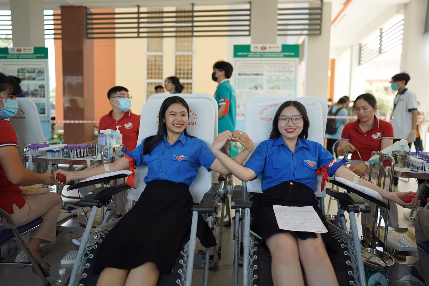 Nhiều trường đại học tại TP. HCM cùng hưởng ứng phong trào hiến máu 'Chủ nhật Đỏ'. Ảnh: Phạm Nguyễn