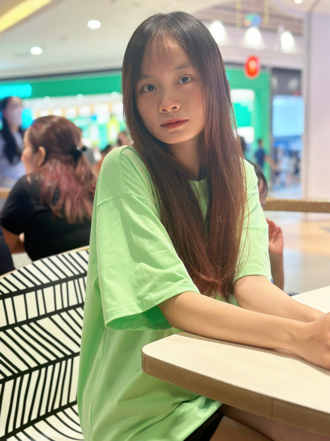 Nguyễn Ngọc Ánh Sương (sinh năm 2004) là sinh viên trường ĐH Văn Hiến. (Ảnh: NVCC) Nguyễn Ngọc Ánh Sương (sinh năm 2004) là sinh viên trường ĐH Văn Hiến. (Ảnh: NVCC)