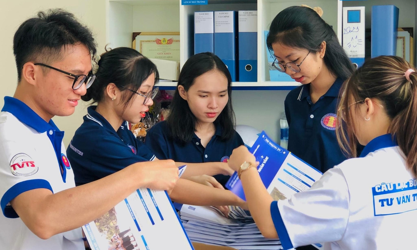 Chương trình chất lượng cao do trường ĐH KHXH&amp;NV (ĐHQG TP. HCM) đào tạo có mức học phí khoảng 60 triệu đồng/năm học.