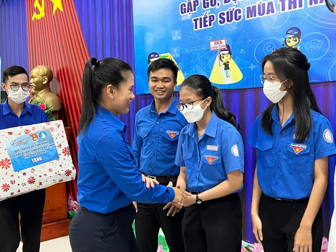 Năm nay, Bình Dương có 14.334 thí sinh đăng ký, gồm 14.218 thí sinh dự thi, 116 thí sinh xét học bạ.