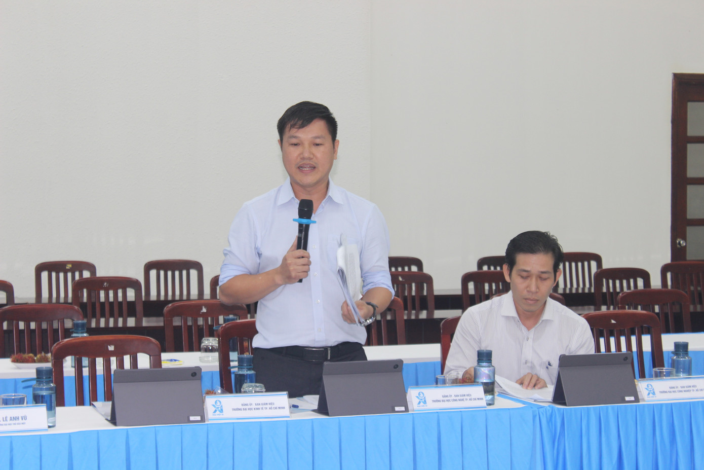 TS Huỳnh Ngọc Anh chia sẻ tại Hội nghị.