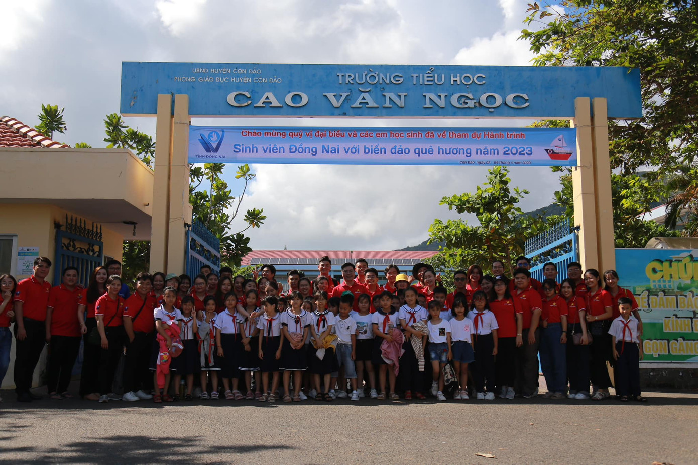 Hội Sinh viên tỉnh Đồng Nai tổ chức nhiều hoạt động an sinh xã hội tại tỉnh Hậu Giang. Hội Sinh viên tỉnh Đồng Nai tổ chức nhiều hoạt động an sinh xã hội tại tỉnh Hậu Giang.