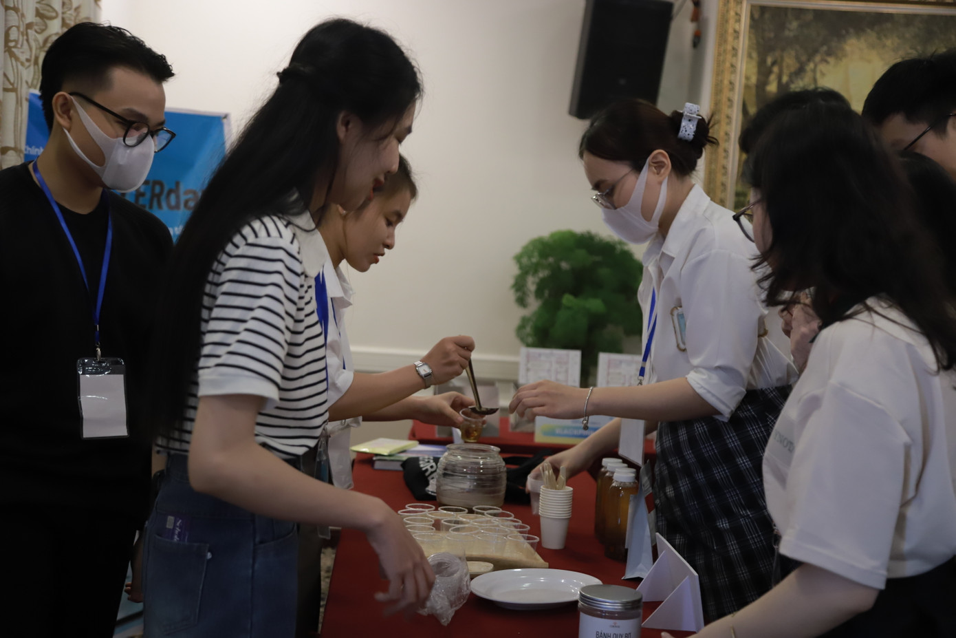 Cuộc thi năm nay mang đậm tính sáng tạo của sinh viên trường ĐH Quốc tế (ĐHQG TP. HCM). Cuộc thi năm nay mang đậm tính sáng tạo của sinh viên trường ĐH Quốc tế (ĐHQG TP. HCM).