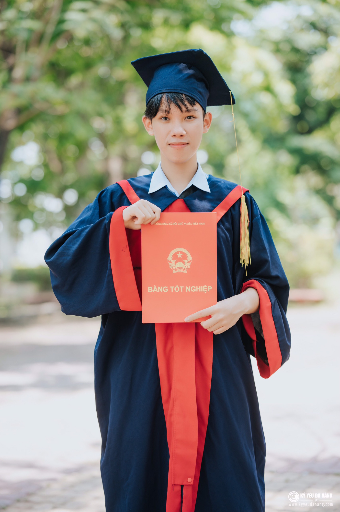 Nguyễn Việt Hoàng là thủ khoa đầu vào trường ĐH Quốc tế (ĐHQG TP. HCM) năm 2023. (Ảnh: NVCC). Nguyễn Việt Hoàng là thủ khoa đầu vào trường ĐH Quốc tế (ĐHQG TP. HCM) năm 2023. (Ảnh: NVCC).