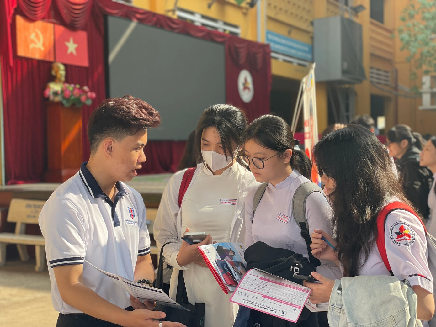 Việc thay đổi này sẽ thuận lợi cho thí sinh và học sinh xem điểm thi tốt nghiệp THPT.