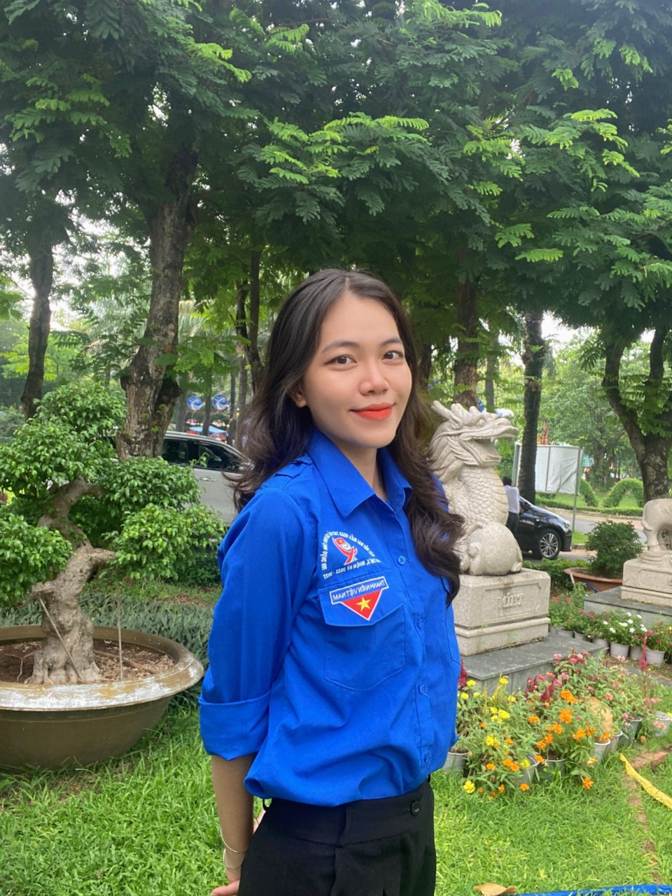 Thảo Nguyên là đội trưởng của đội hình, phụ trách quản lý và hỗ trợ cho các lớp học được diễn ra suôn sẻ.