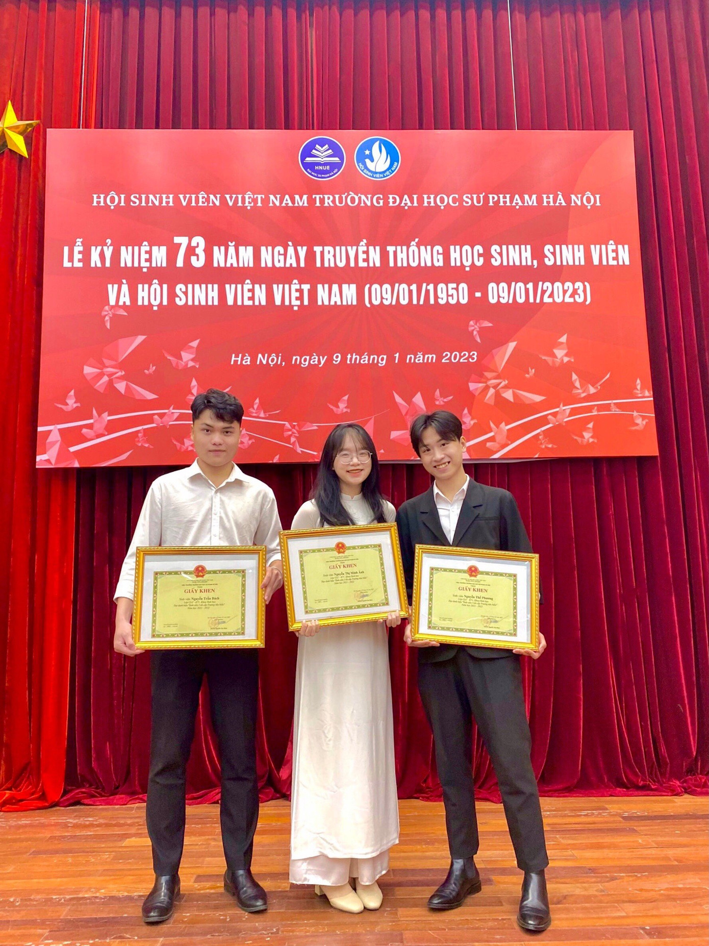 Phương cho rằng những năm đầu đại học là thời điểm vàng để trải nghiệm.