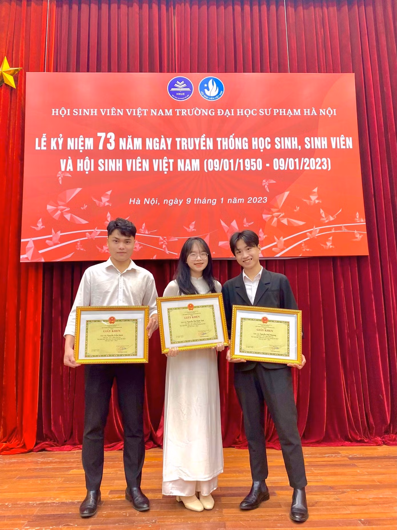Phương cho rằng những năm đầu đại học là thời điểm vàng để trải nghiệm.