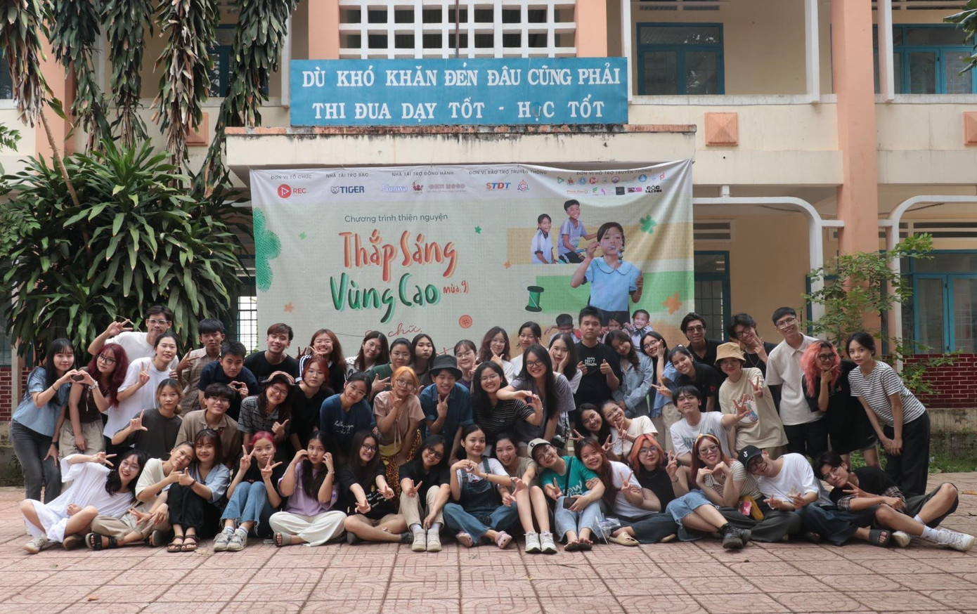‘Thắp sáng vùng cao’ và hành trình 10 năm lan tỏa yêu thương của sinh viên TP. HCM ảnh 1