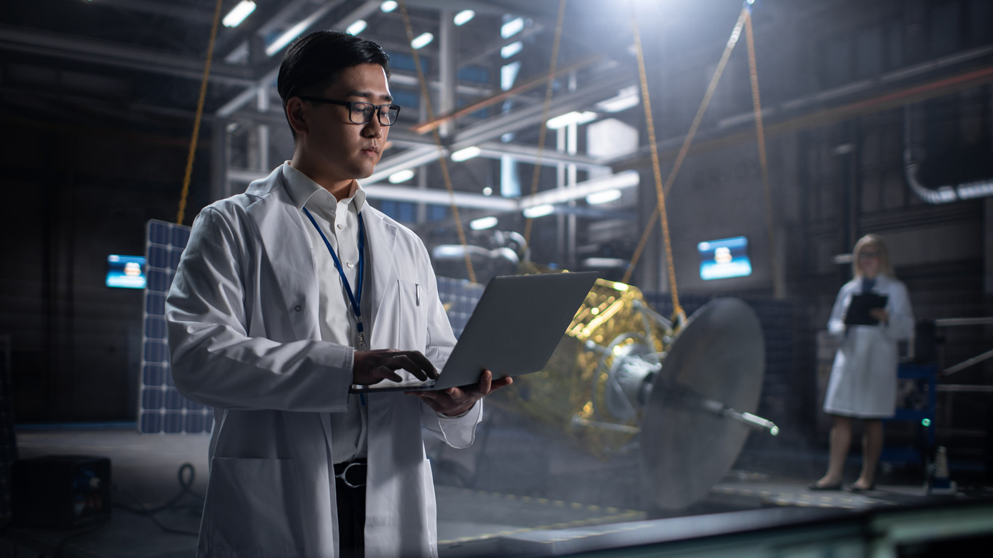 Tổ hợp xét tuyển ngành Kỹ thuật Hàng không tại trường ĐH Văn Lang: A00 (Toán - Lý - Hóa), A01 (Toán – Lý – Anh) , C01 (Toán – Lý – Văn), D01 (Toán – Văn – Tiếng Anh).