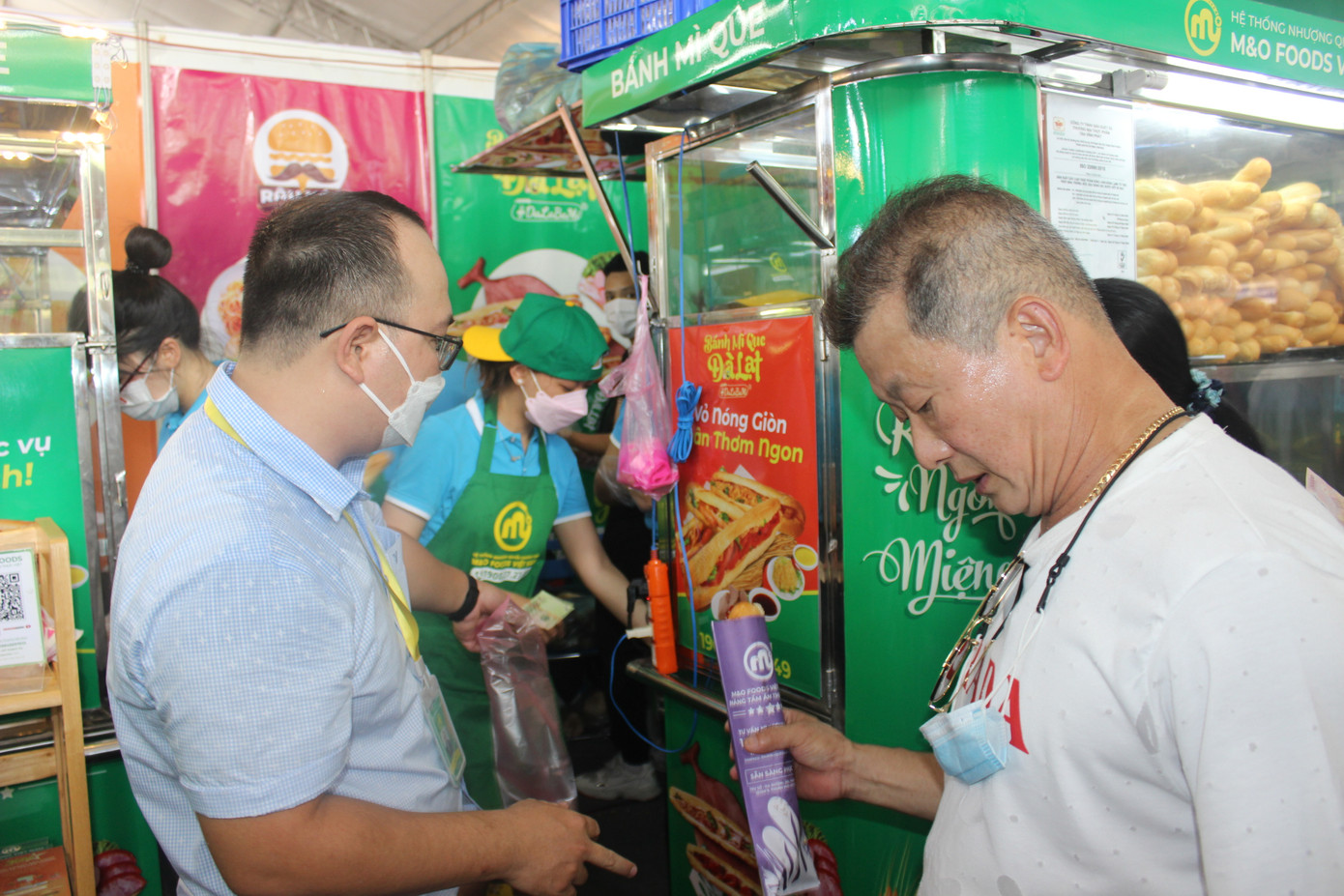 Một gian hàng bánh mì que Đà Lạt có mặt tại Lễ hội bánh mì Việt Nam.