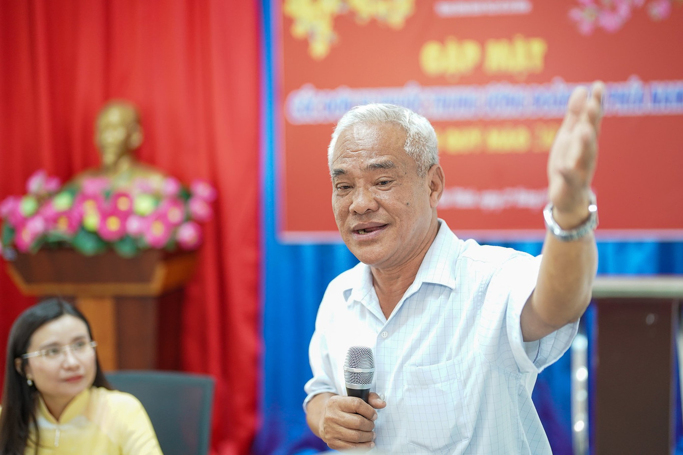 Tham dự buổi gặp mặt, ông Lê Hồng Liêm, nguyên Phó Chủ nhiệm UBKT Trung ương, Chủ nhiệm CLB hưu trí phía Nam cơ quan T.Ư Đoàn đã nhấn mạnh đến tính tiên phong đi đầu của cán bộ, công nhân viên các cơ quan T.Ư Đoàn Phía Nam. (Ảnh: Phạm Nguyễn) Tham dự buổi gặp mặt, ông Lê Hồng Liêm, nguyên Phó Chủ nhiệm UBKT Trung ương, Chủ nhiệm CLB hưu trí phía Nam cơ quan T.Ư Đoàn đã nhấn mạnh đến tính tiên phong đi đầu của cán bộ, công nhân viên các cơ quan T.Ư Đoàn Phía Nam. (Ảnh: Phạm Nguyễn)