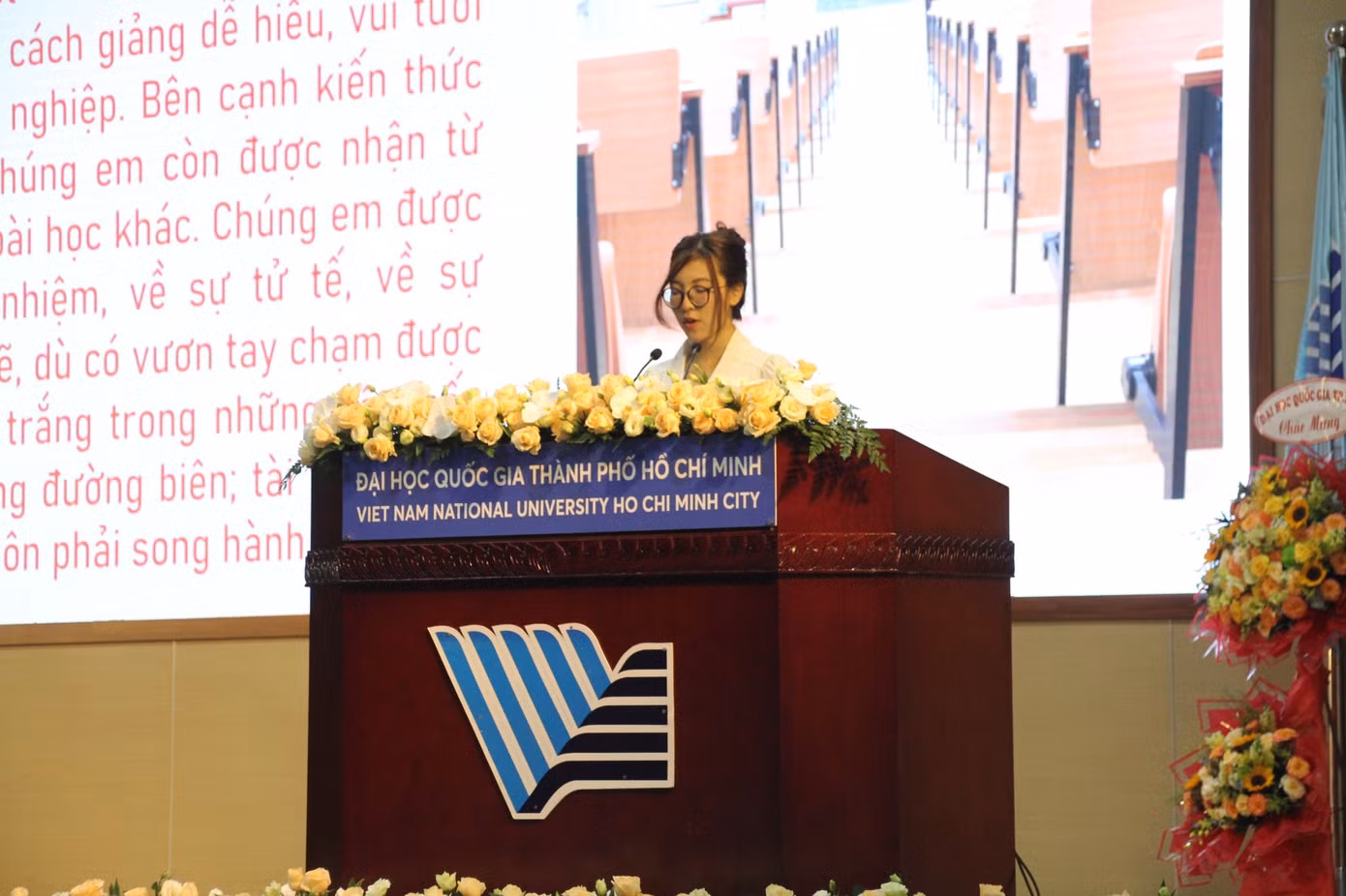 Trần Nguyễn Xuân Nguyên phát biểu tại Lễ khai giảng năm học 2023 - 2024 của trường ĐH Quốc tế (ĐHQG TP. HCM). (Ảnh: NVCC).