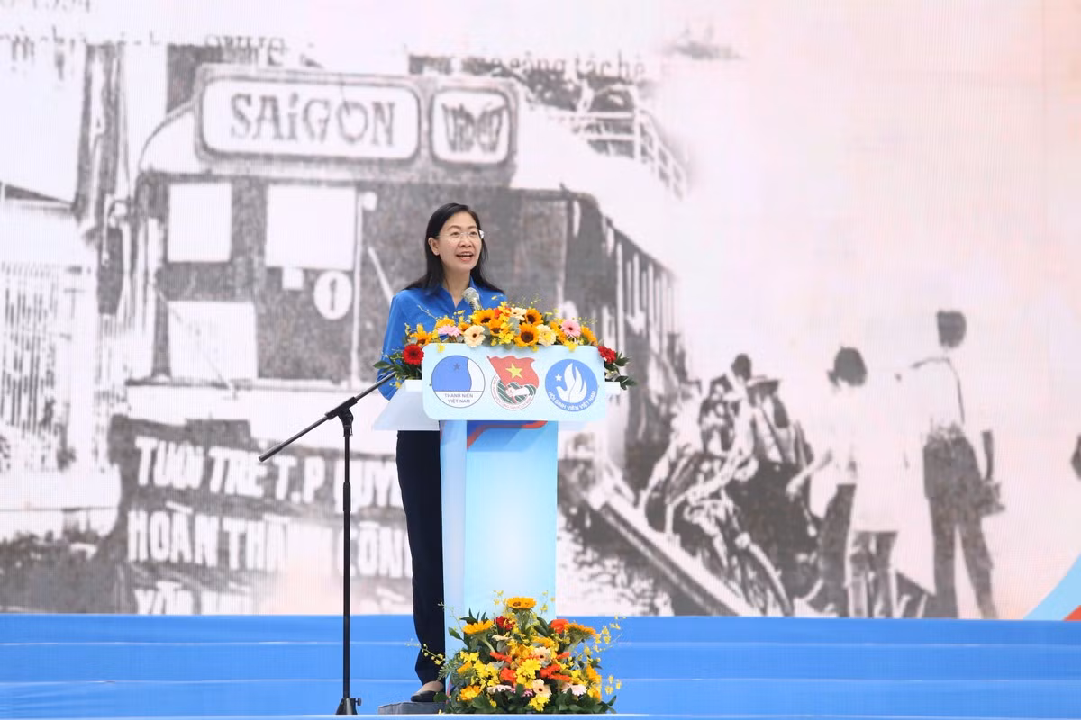 Bí thư Thành Đoàn TP. HCM Phan Thị Thanh Phương phát biểu tại Lễ ra quân. (Ảnh: Ngô Tùng) Bí thư Thành Đoàn TP. HCM Phan Thị Thanh Phương phát biểu tại Lễ ra quân. (Ảnh: Ngô Tùng)