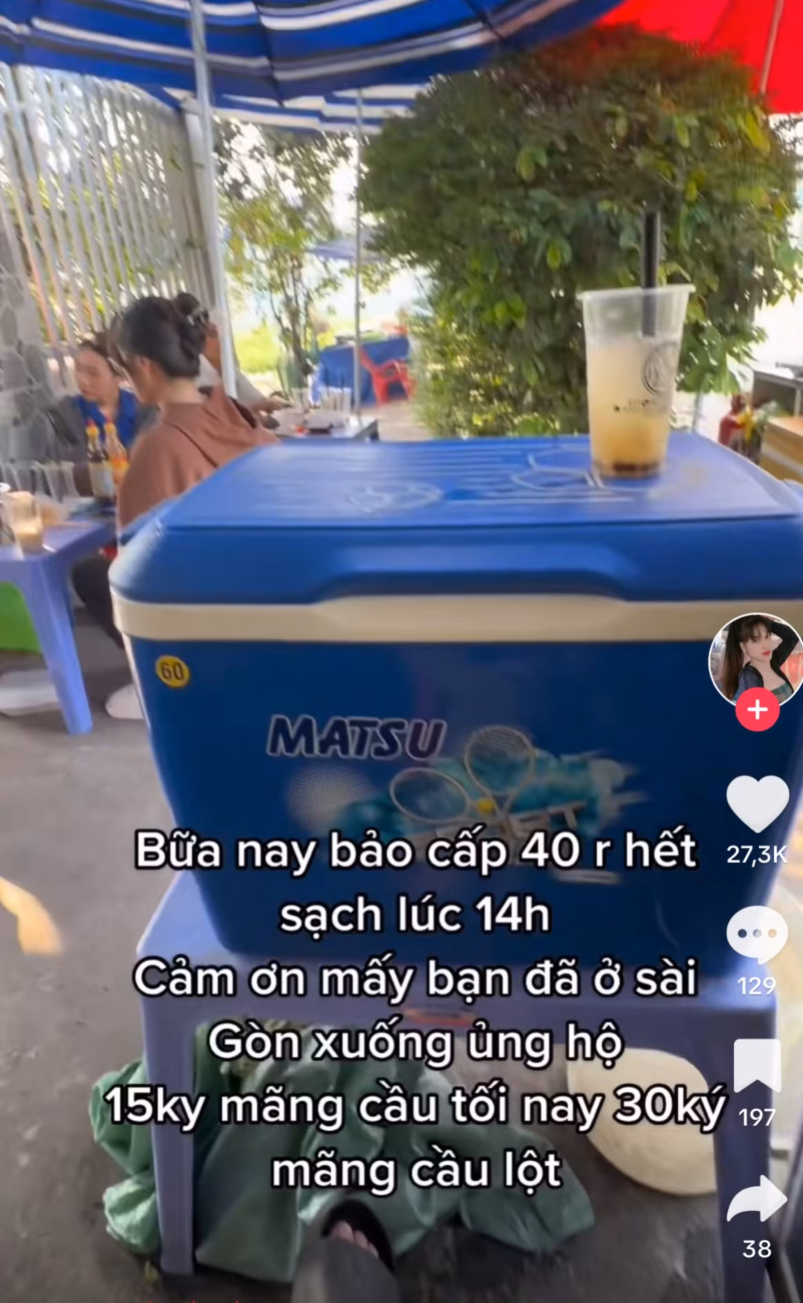 Vy Anh bày tỏ cảm xúc trên mạng xã hội TikTok khi số lượng trà mãng cầu bán ra rất nhanh.