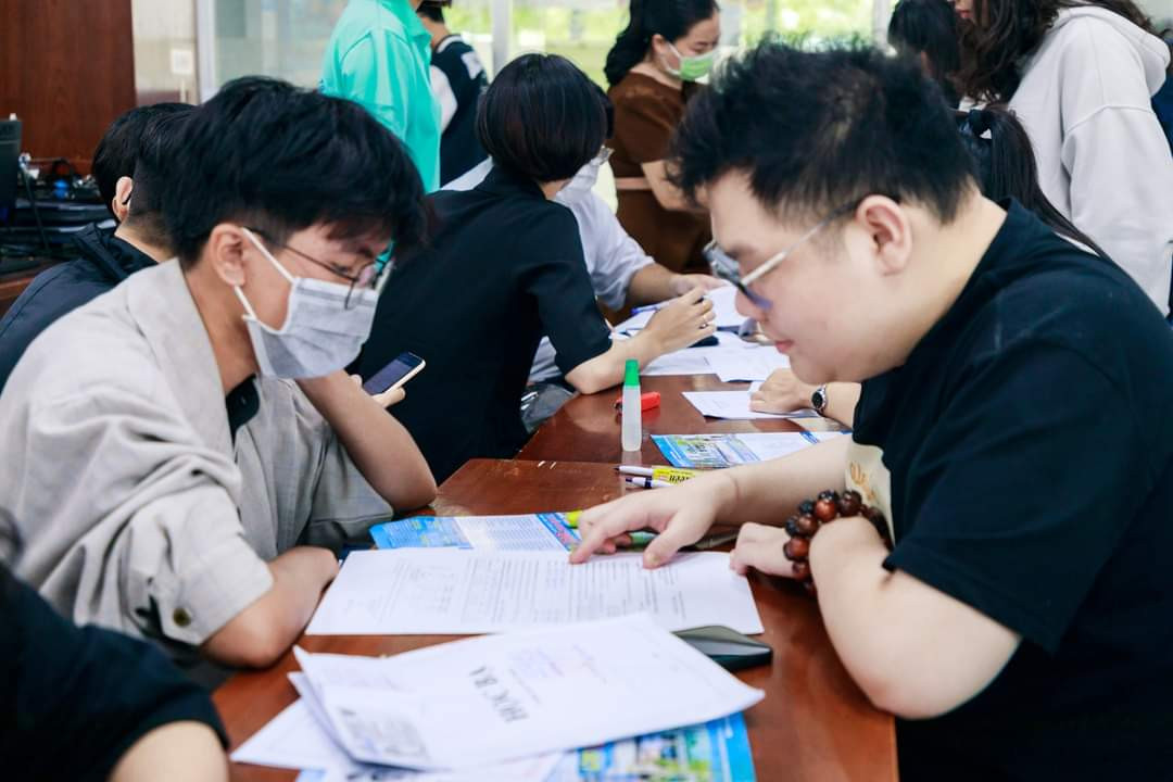 Trường ĐH Công Thương TP. HCM công bố điểm chuẩn của 33 ngành học. Trường ĐH Công Thương TP. HCM công bố điểm chuẩn của 33 ngành học.