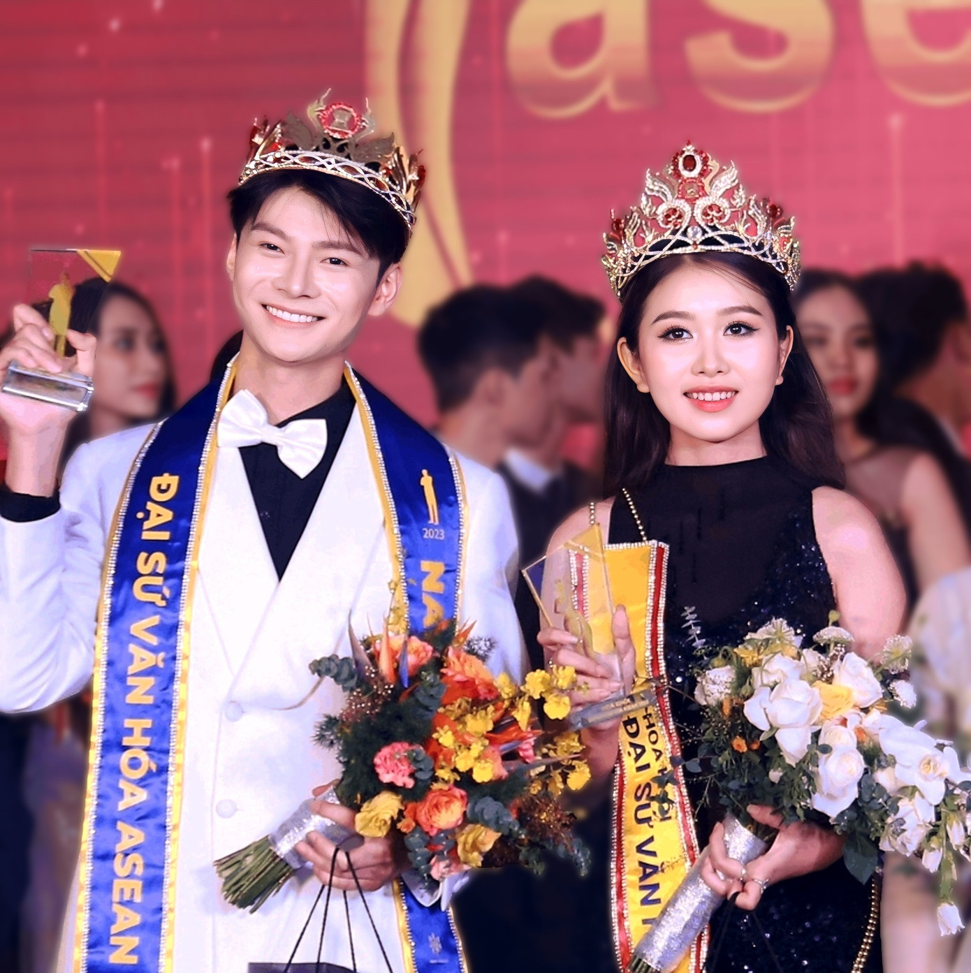 Nam vương Nguyễn Lê Duy Bảo (trường ĐH Mở TP. HCM) cùng Hoa khôi Thái Thị Phương Uyên (trường ĐH Tôn Đức Thắng). (Ảnh: NVCC) Nam vương Nguyễn Lê Duy Bảo (trường ĐH Mở TP. HCM) cùng Hoa khôi Thái Thị Phương Uyên (trường ĐH Tôn Đức Thắng). (Ảnh: NVCC)