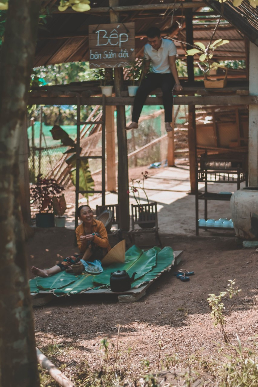 “Bếp bên sườn đồi” giờ trở thành thú vui và là không gian thư giãn cho gia đình Tài.