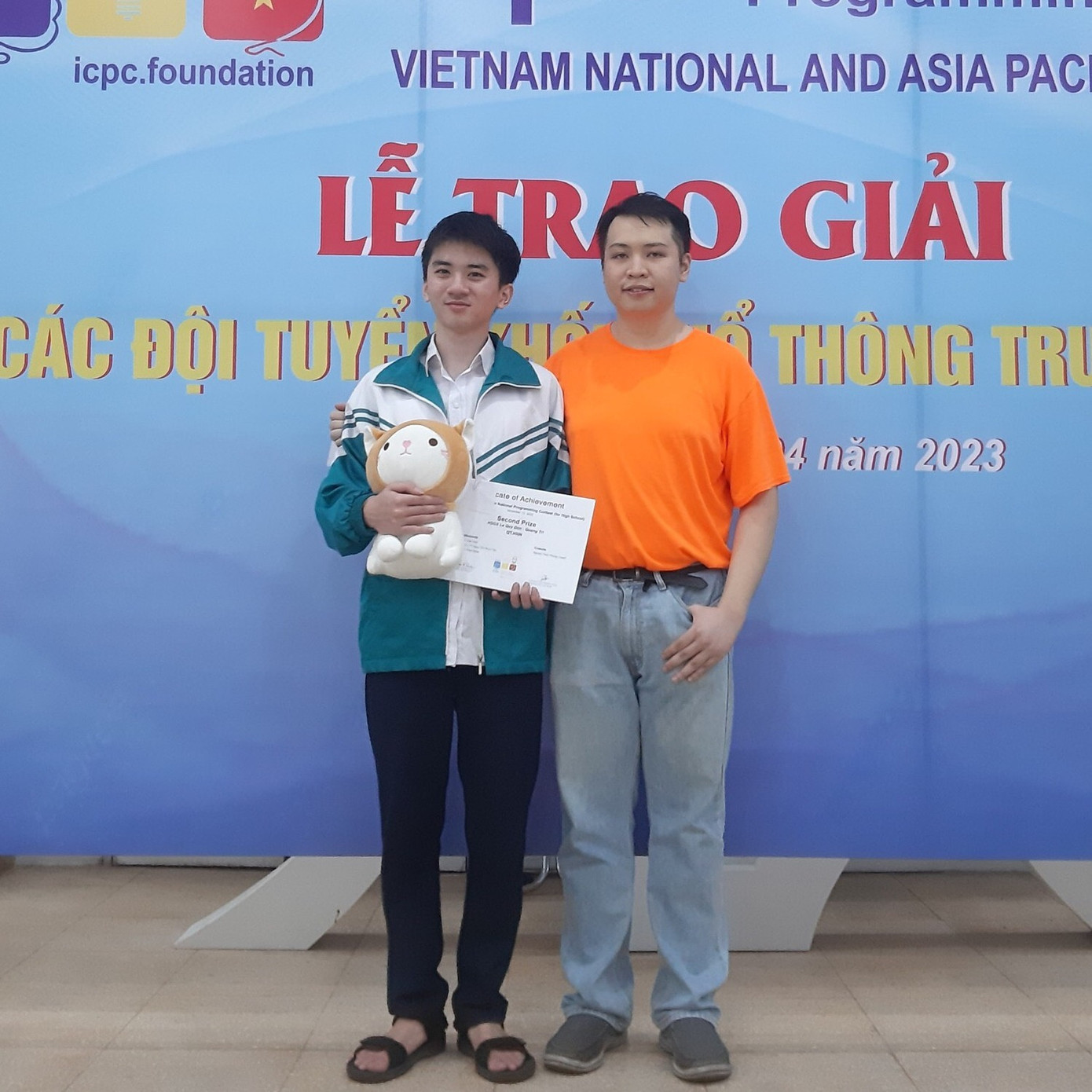 Vinh Khánh sở hữu nhiều giải thưởng lớn về tin học trong và ngoài nước. (Ảnh: NVCC) Vinh Khánh sở hữu nhiều giải thưởng lớn về tin học trong và ngoài nước. (Ảnh: NVCC)