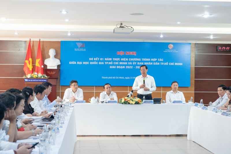 Chủ tịch UBND TP. HCM Phan Văn Mãi phát biểu tại Hội nghị. (Ảnh: ĐHQG TP. HCM)