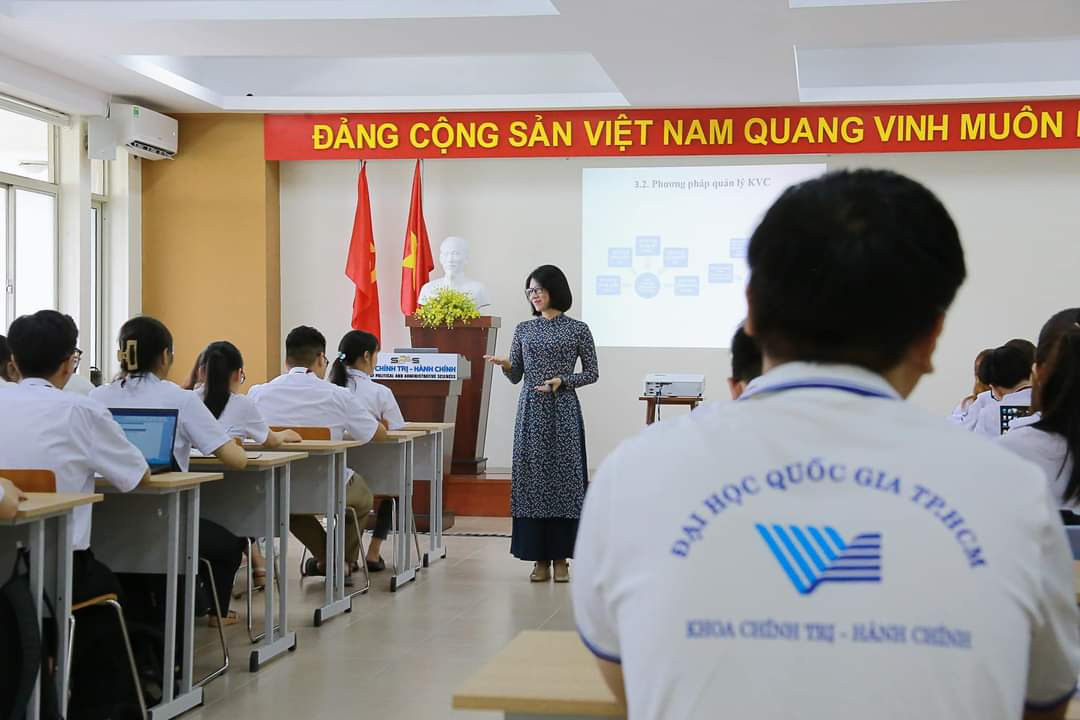 Sinh viên khoa Chính trị - Hành chính (ĐHQG TP. HCM) trên giảng đường. (Ảnh: ĐHQG TP. HCM)