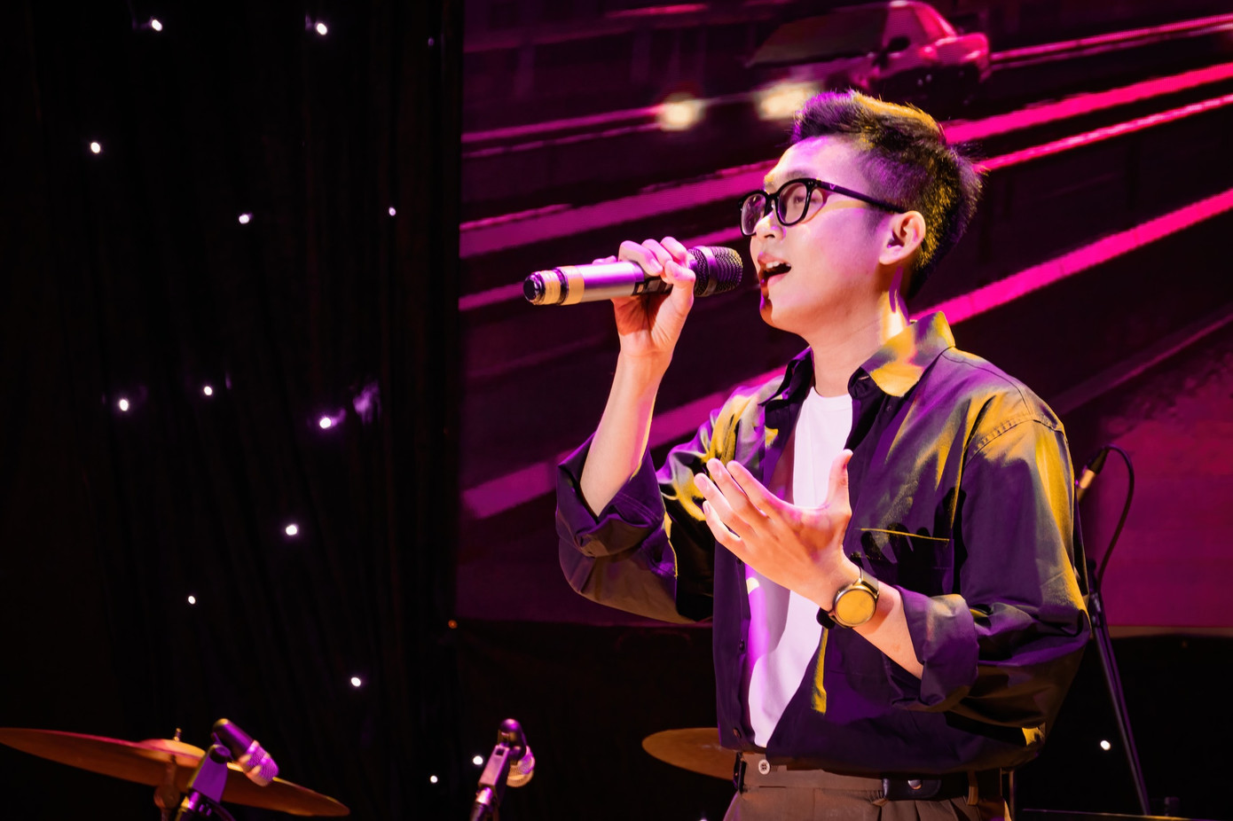 Ngọc Lợi đang nỗ lực hết mình với đam mê âm nhạc. Ngọc Lợi đang nỗ lực hết mình với đam mê âm nhạc.